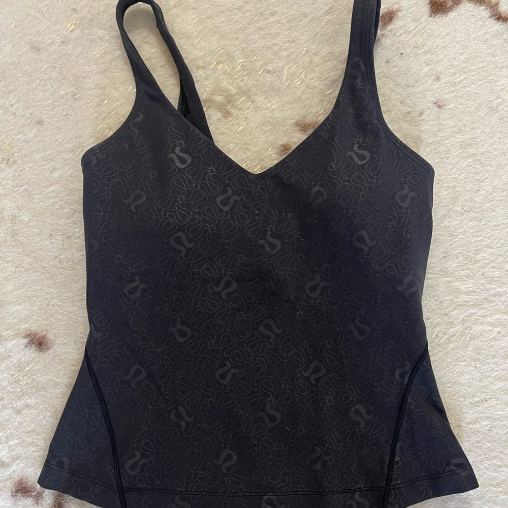 Never worn, Lululemon Logo Embossed Align Waist-Length Tank Top